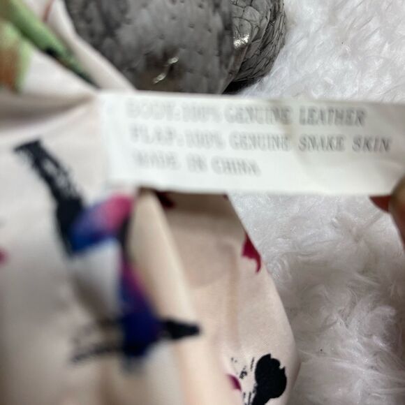 CHI by Carlos Falchil Hobo leather gray shoulder bag with shake skin flap& strap - Picture 12 of 13